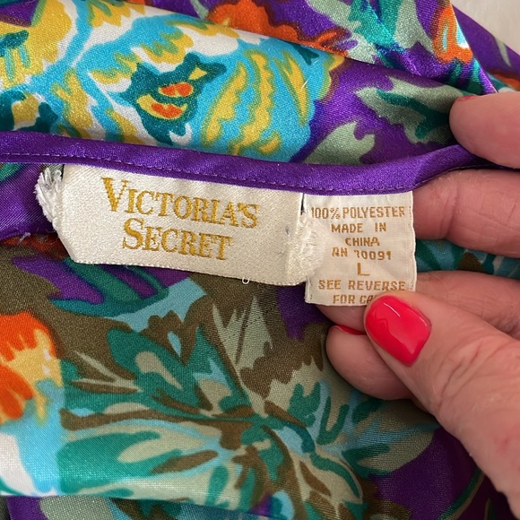 VINTAGE GOLD LABEL VICTORIA’S SECRET SATIN SHORT SLEEVE NIGHTSHIRT 80s 90s - Picture 6 of 6